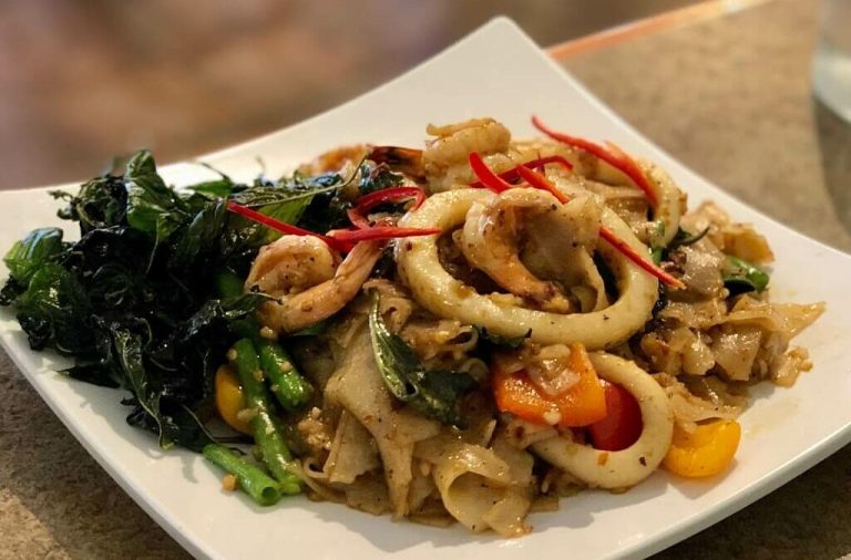 How Café de Bangkok Brings Thai Culture to Gilbert